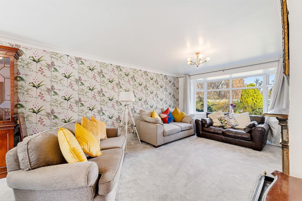 Property photo 2 of 21