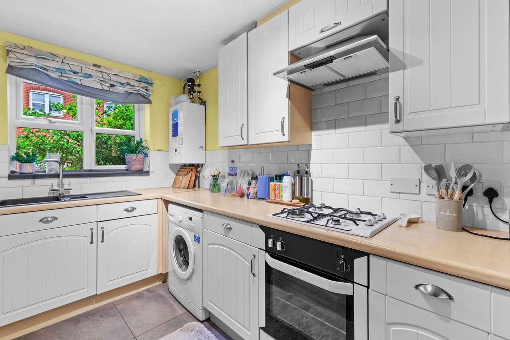 Property photo 3 of 10