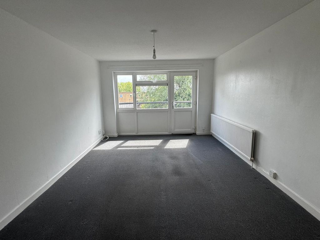 Property photo 3 of 9 Picture No. 01