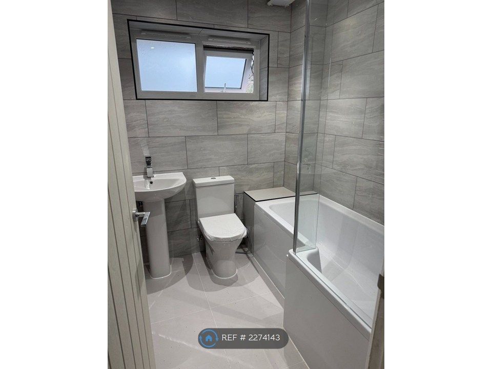 Property photo 1 of 2