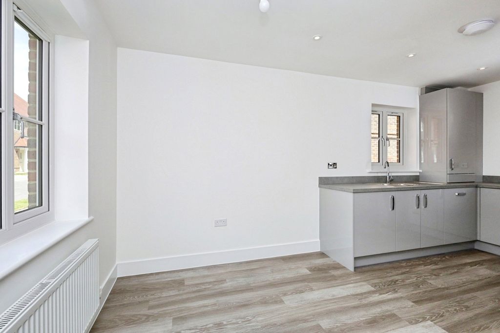 Property photo 3 of 13 Kitchen Diner