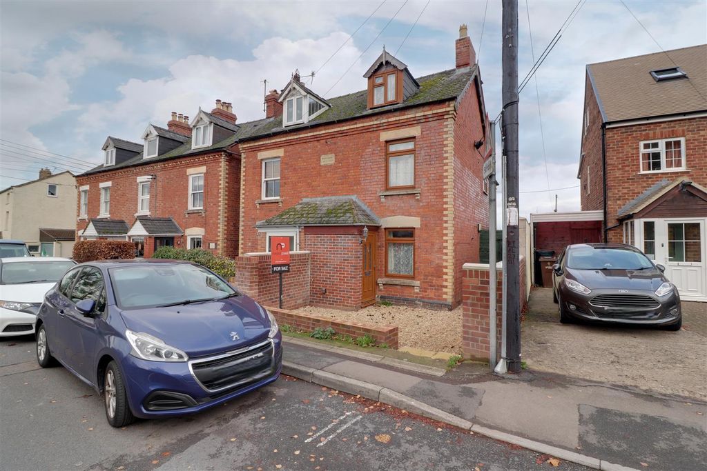 Property photo 1 of 26