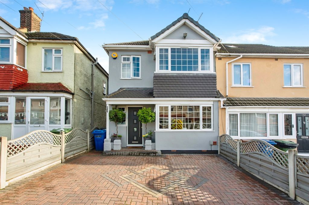 Property photo 1 of 21