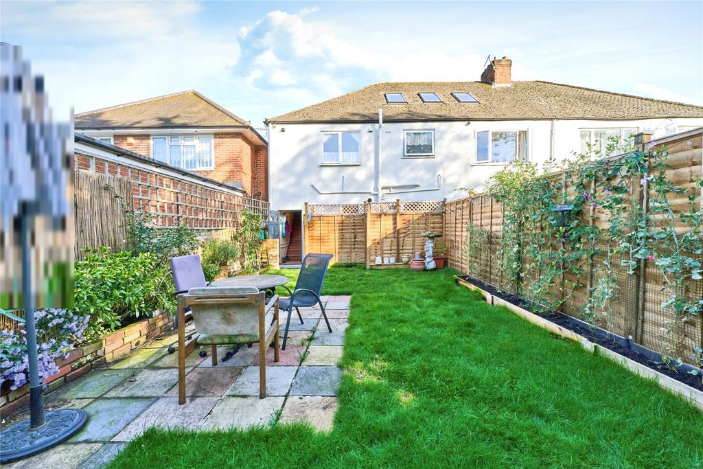 Property photo 1 of 16 Picture No. 14