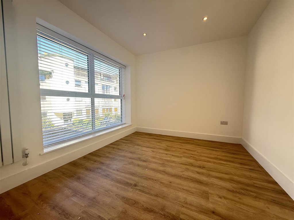 Property photo 3 of 9 Img_3024.Jpg