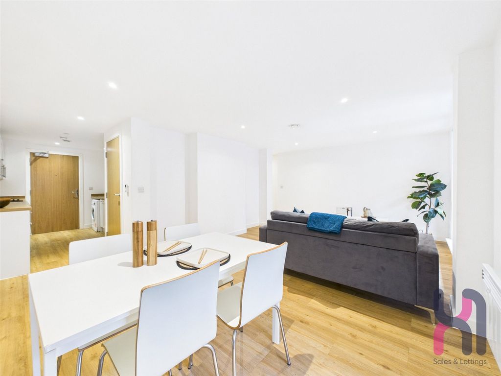 Property photo 3 of 13 Picture No. 45