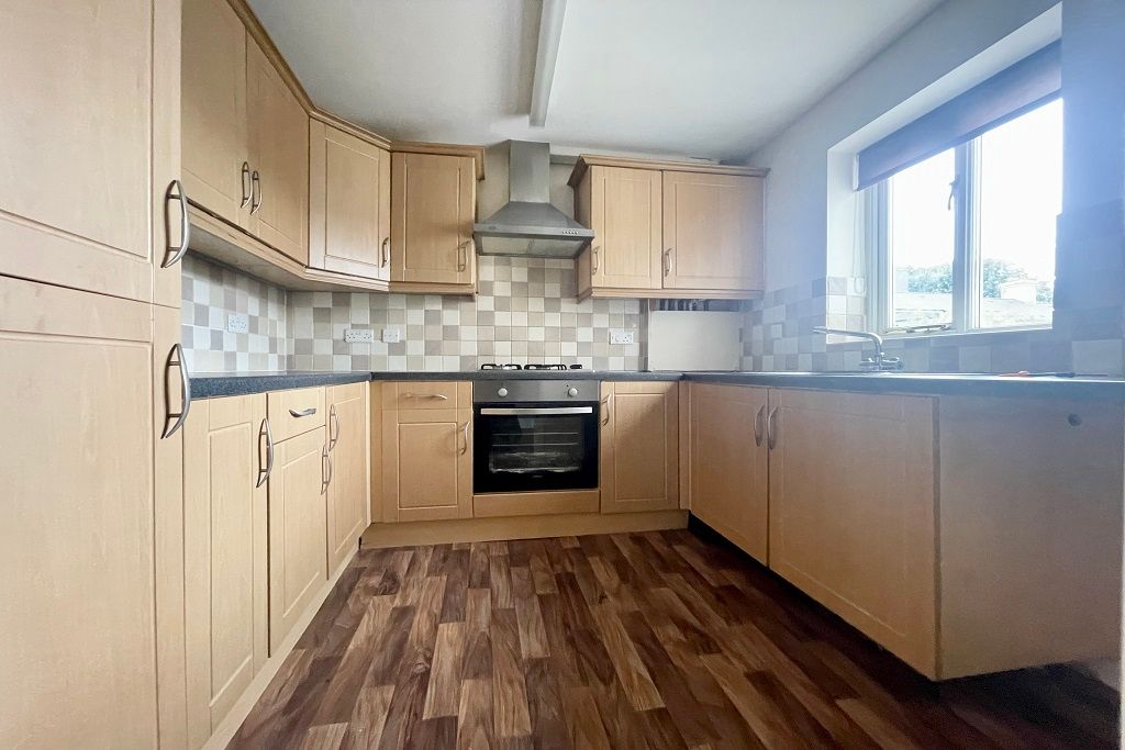Property photo 2 of 12 Kitchen