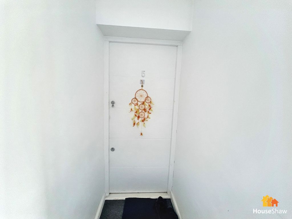 Additional image 11 of 2 bed flat for saleHospital Hill, Chesham HP5