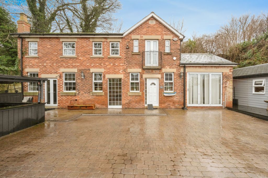 Property photo 1 of 24