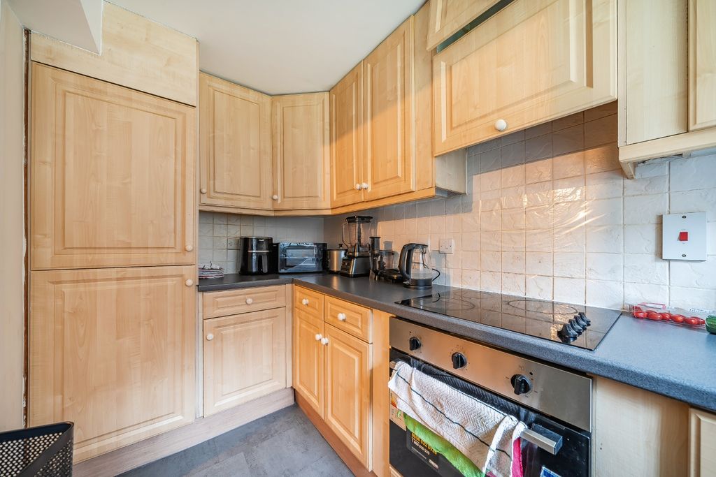 Property photo 2 of 9 3249691