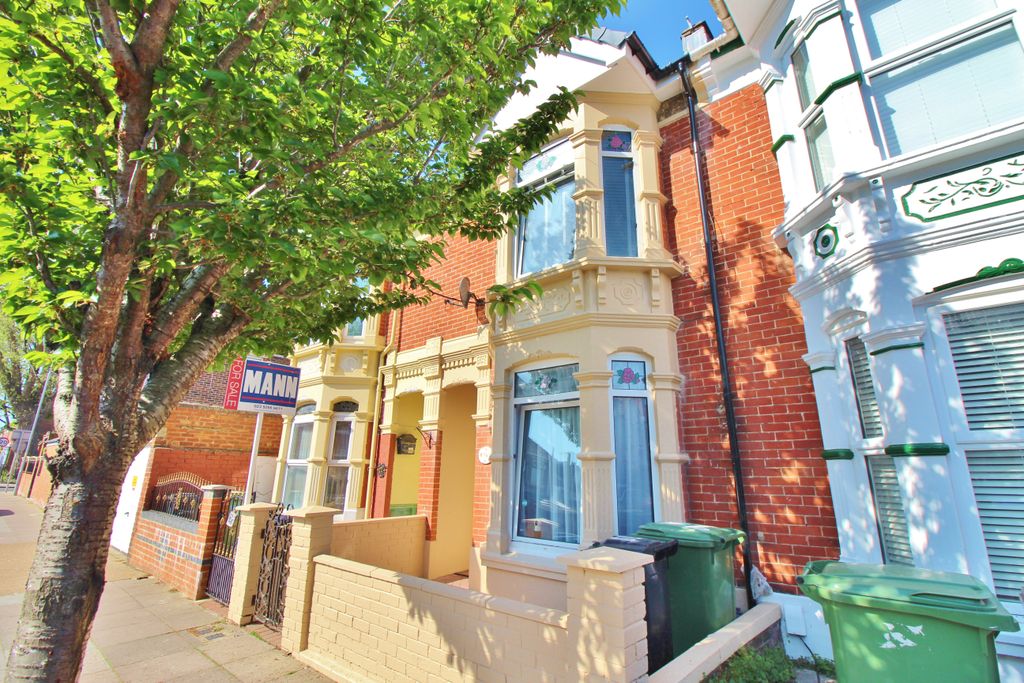 Property photo 1 of 21