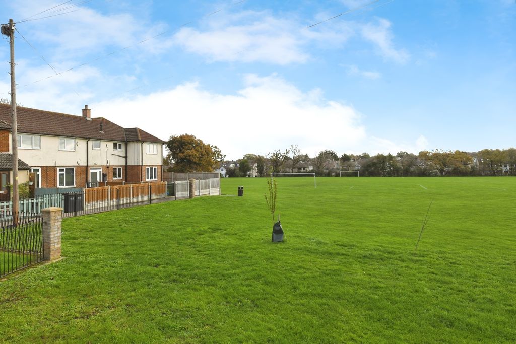 Property photo 2 of 13 Photo