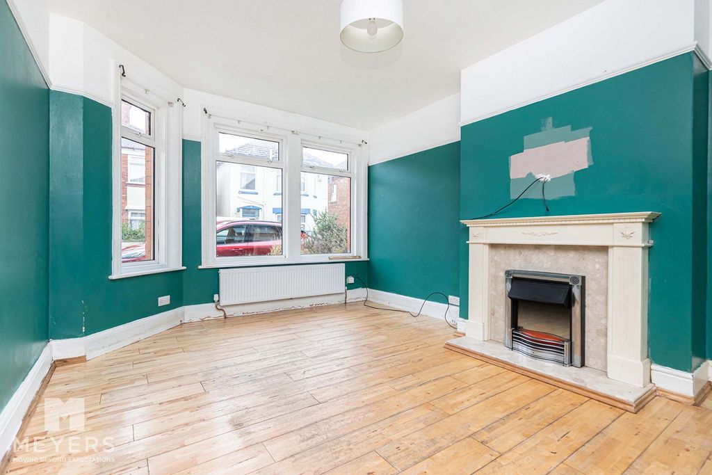 Property photo 3 of 21