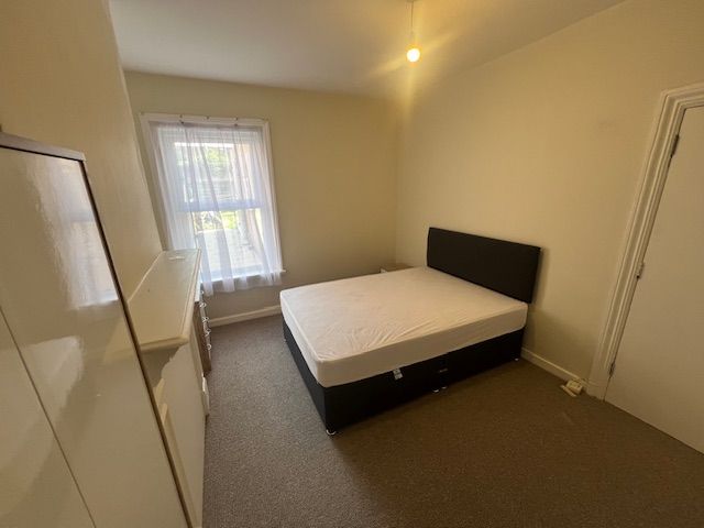 Property photo 2 of 8 Images