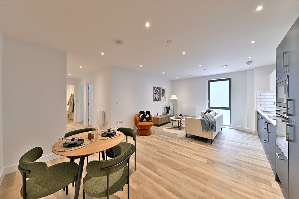 Property photo 2 of 10 Open Plan Living