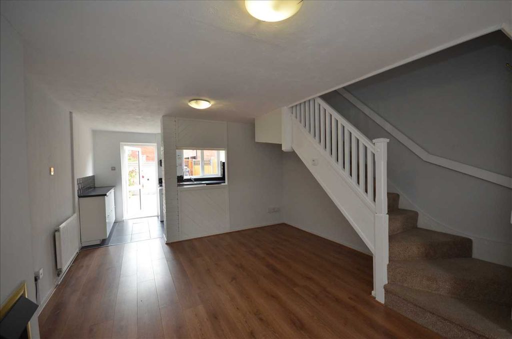 Property photo 2 of 7