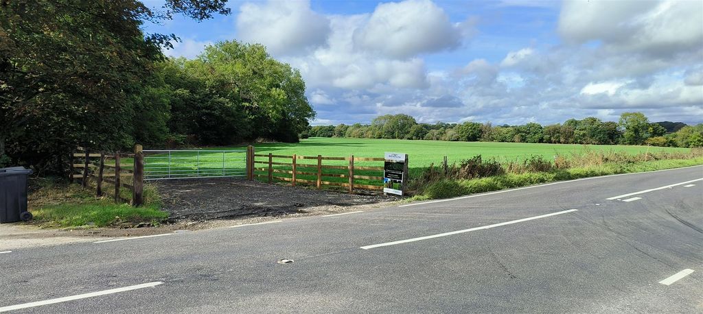 Property photo 2 of 14 Img20250918135150 (1).Jpg