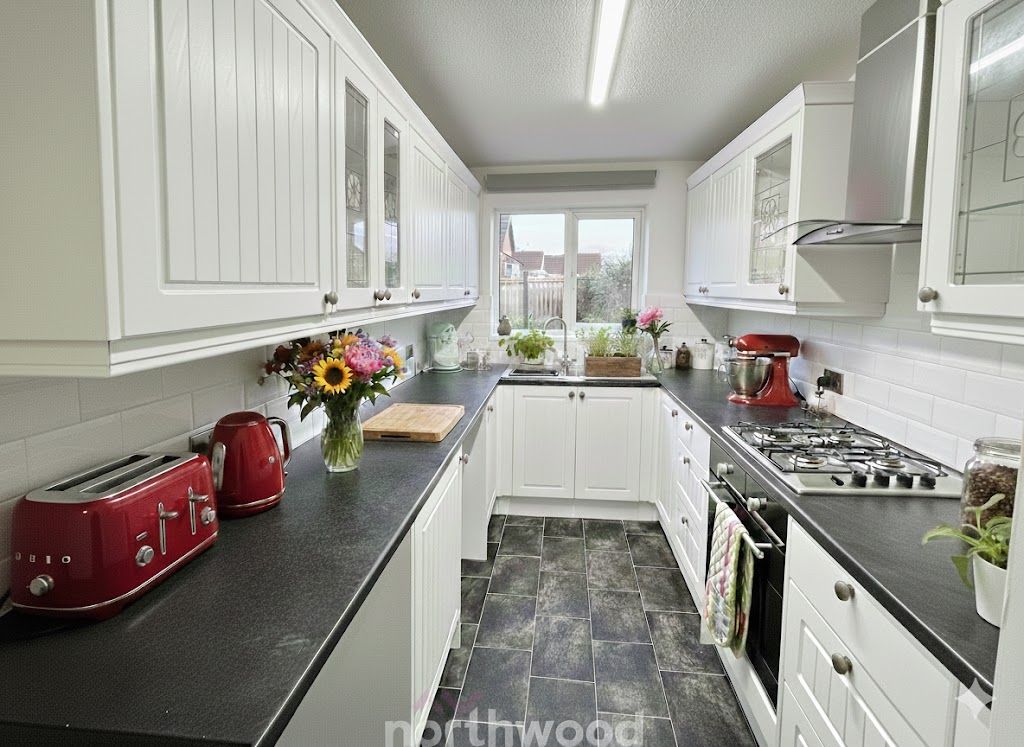 Property photo 2 of 22