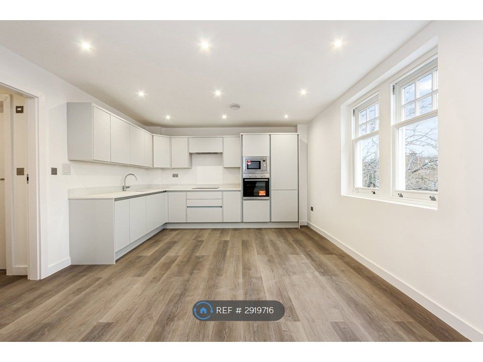 Property photo 3 of 4 Kitchen