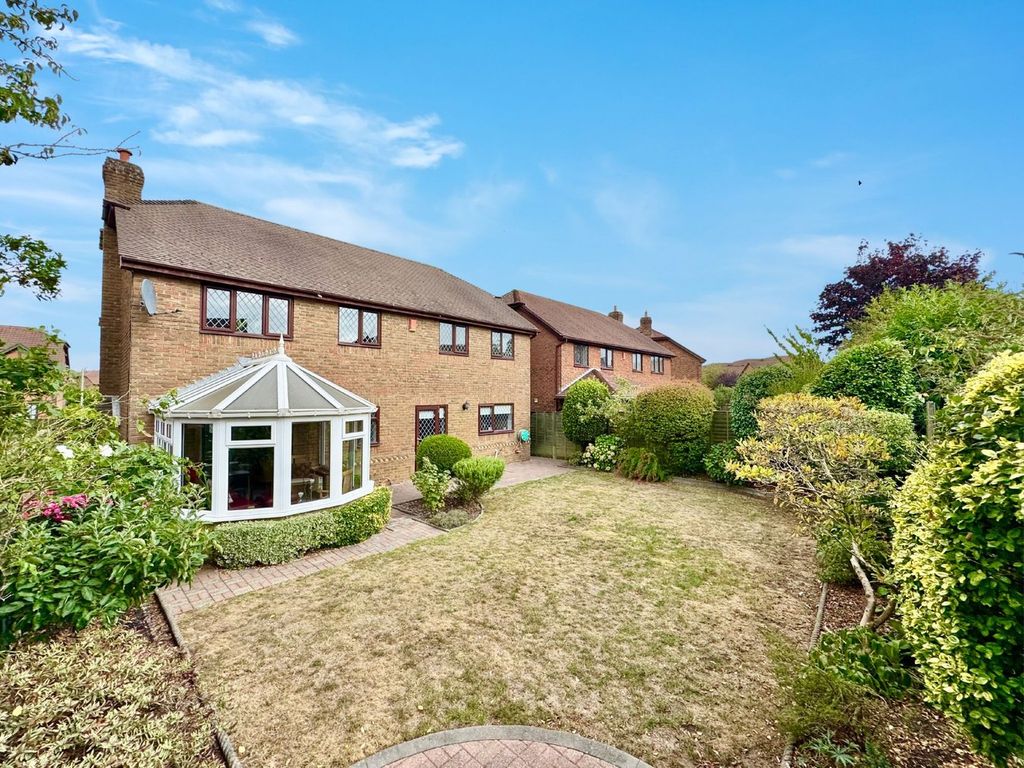 Property photo 3 of 19