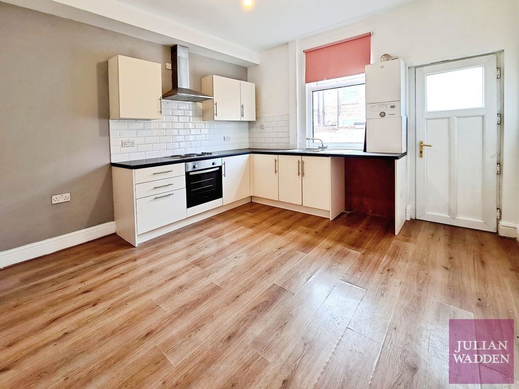 Property photo 3 of 11 Picture No. 06