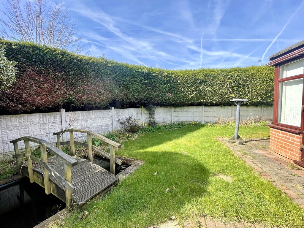 Property photo 2 of 14 Garden