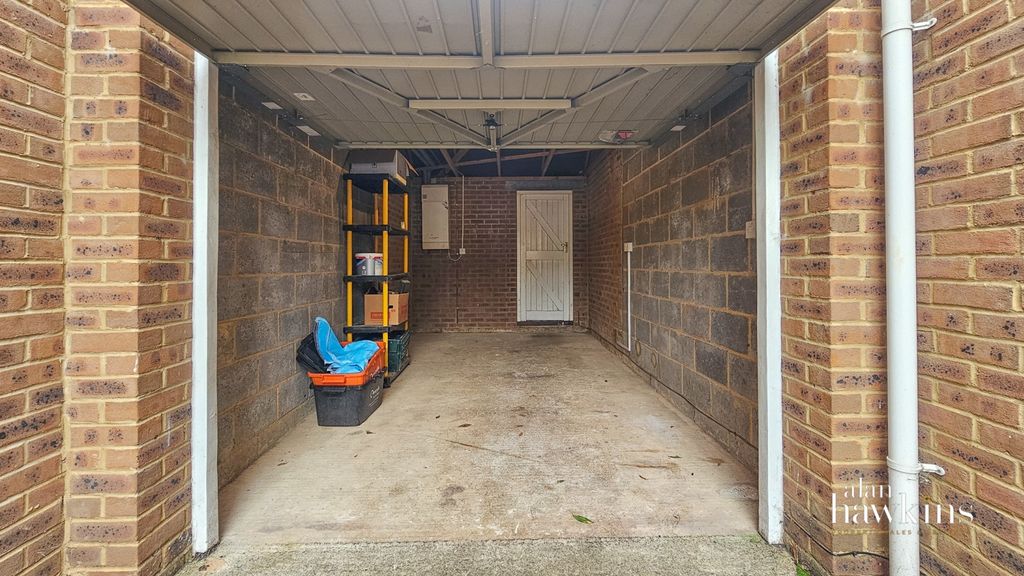 Additional image 12 of 3 bed link detached house to rentLyme Way, Abbey Meads SN25