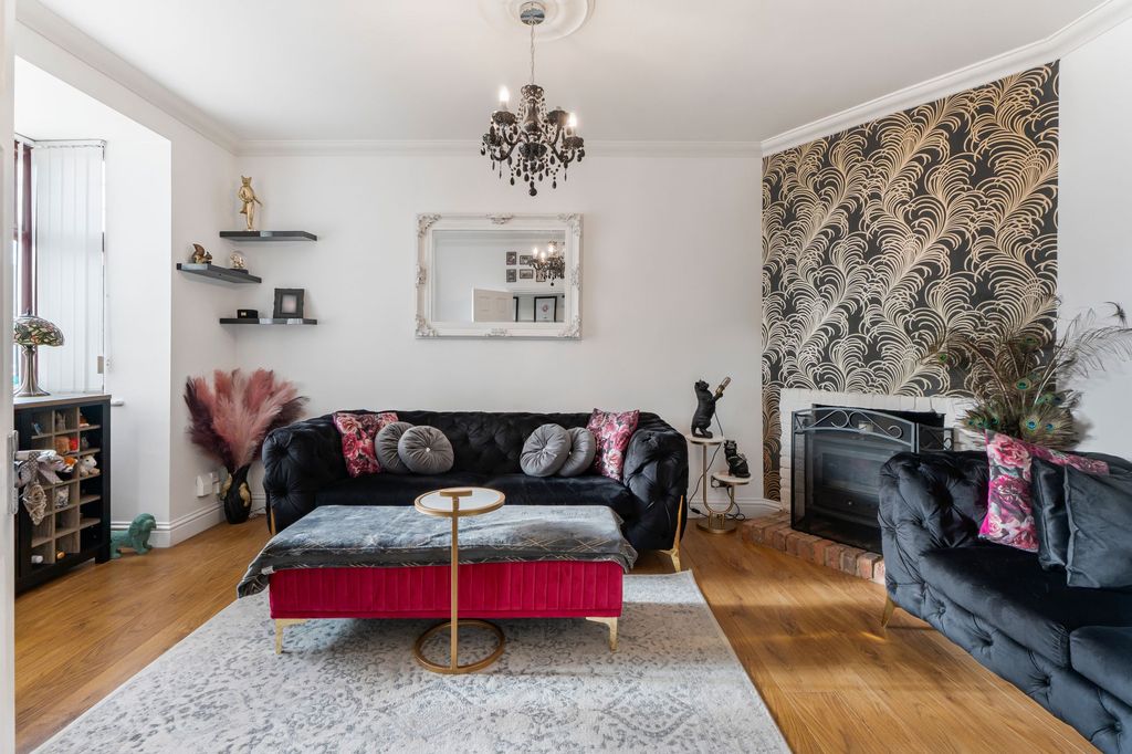 Property photo 2 of 26 Living Room