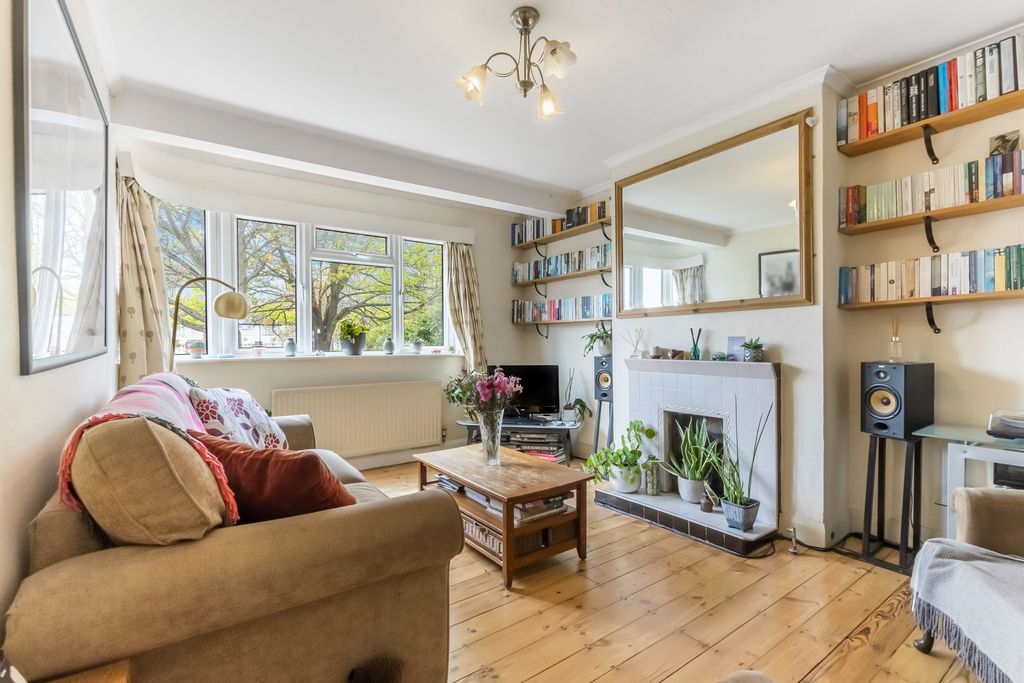 Property photo 2 of 21