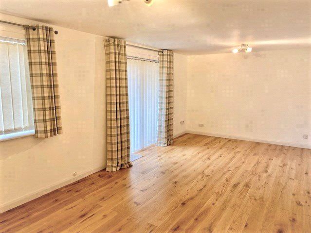 Property photo 2 of 5 Picture No. 15