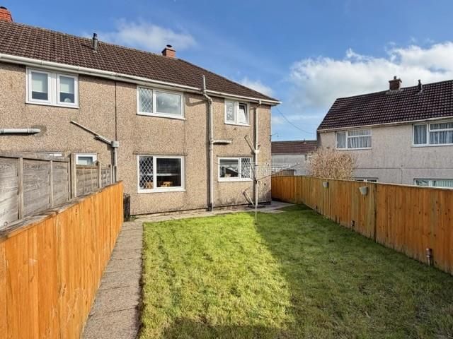 Property photo 2 of 17 Externally