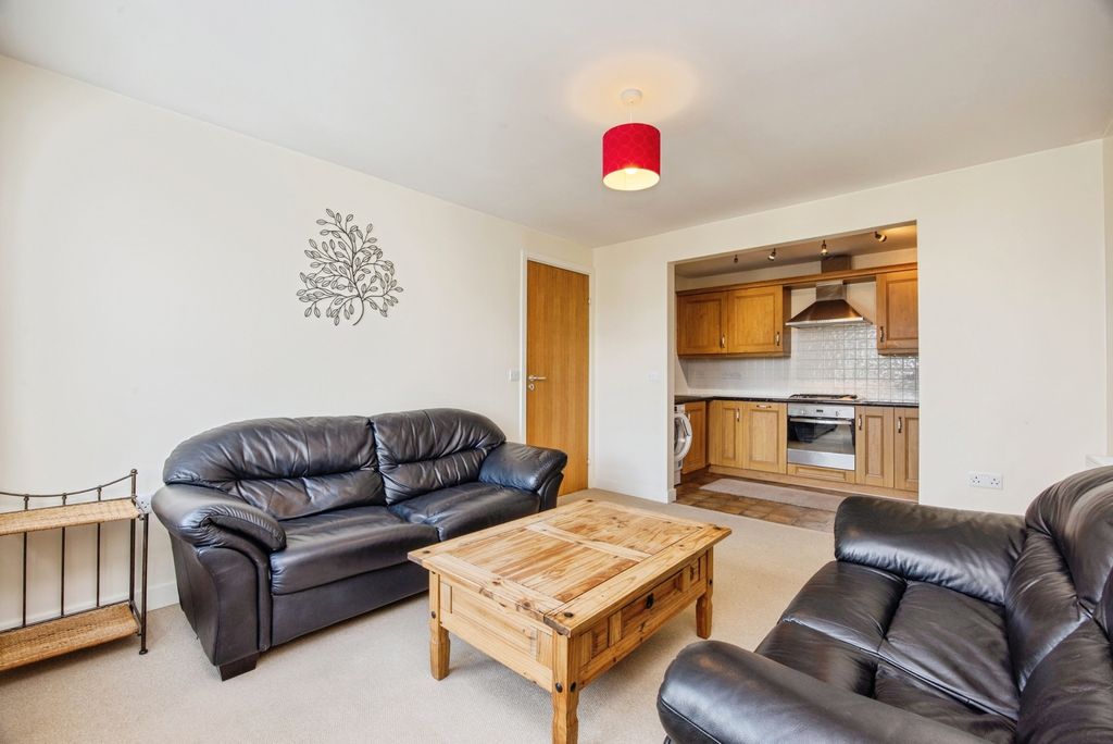 Property photo 3 of 12 Pbox-Img.Jpg