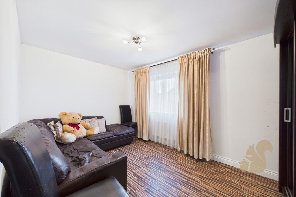 Property photo 2 of 20 Cam01659G0-Pr0706-Still004.Jpg