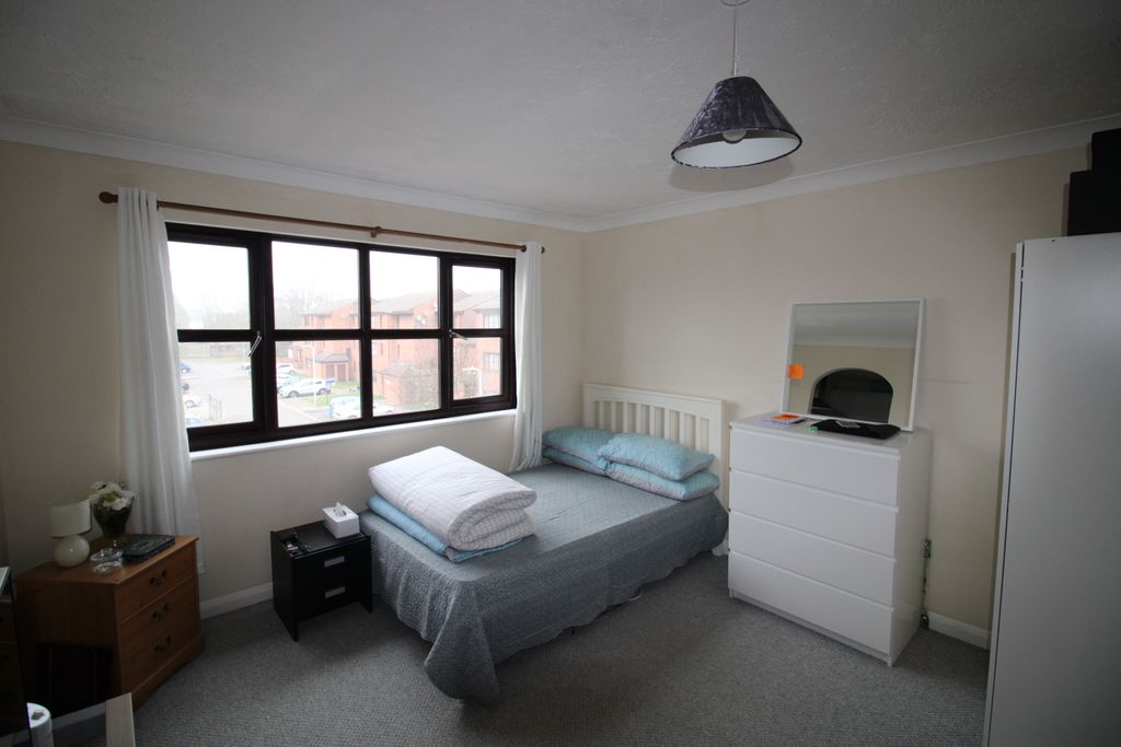 Property photo 2 of 4