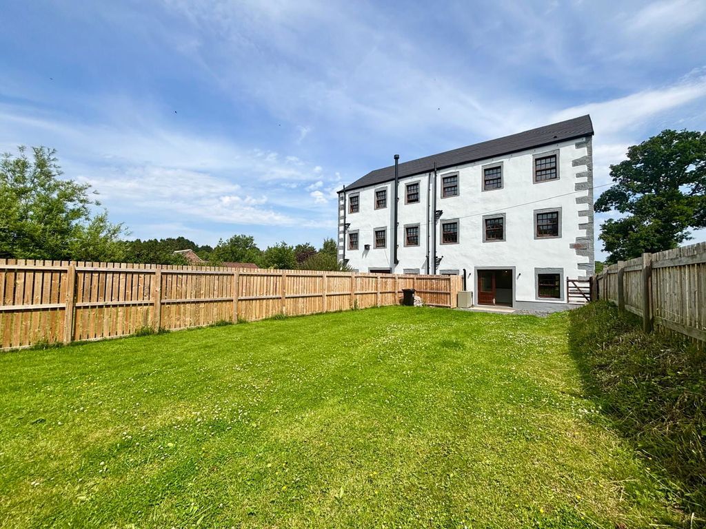 Property photo 1 of 38