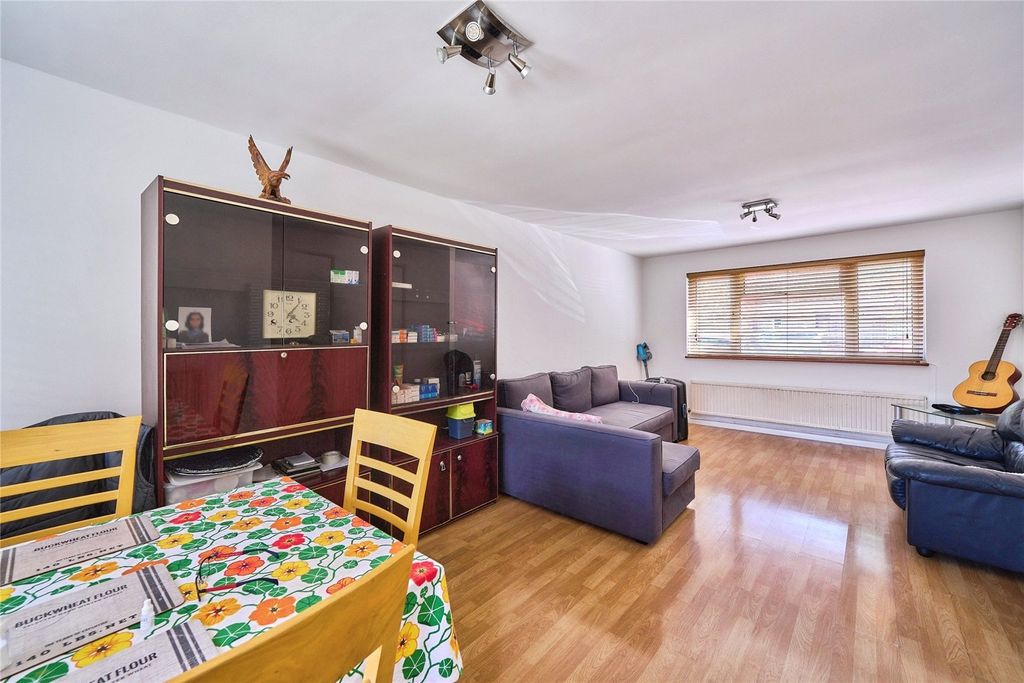 Property photo 3 of 16 Picture No. 10