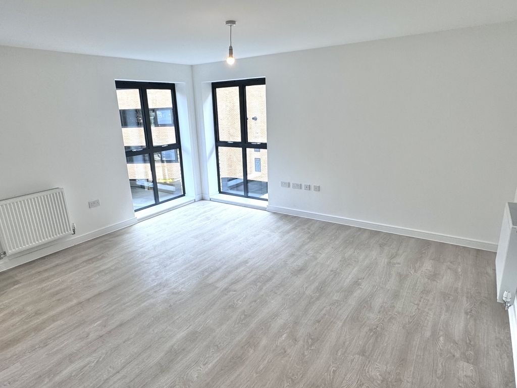 Property photo 3 of 16 Img_1290