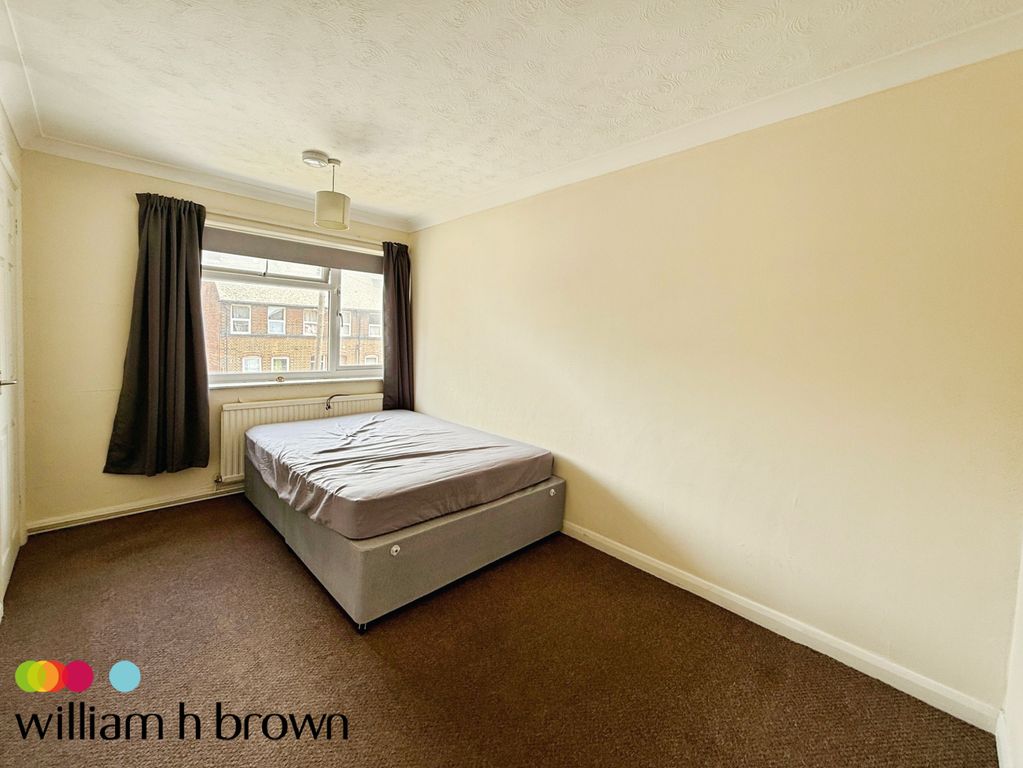 Property photo 2 of 9 Image