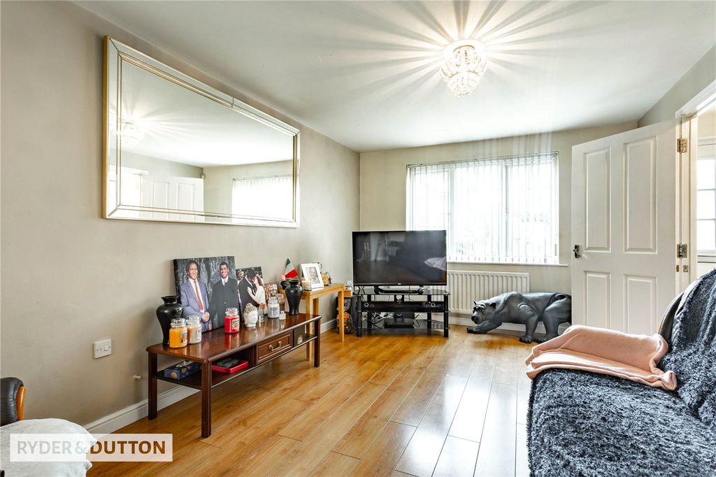 Property photo 3 of 21 Picture No. 03