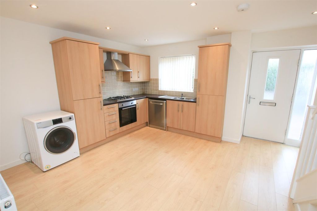 Property photo 3 of 15 Open Plan Dining Kitchen