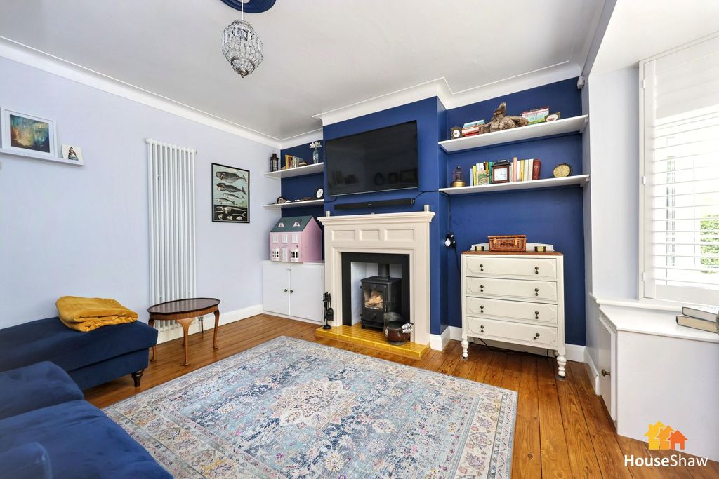 Property photo 3 of 30