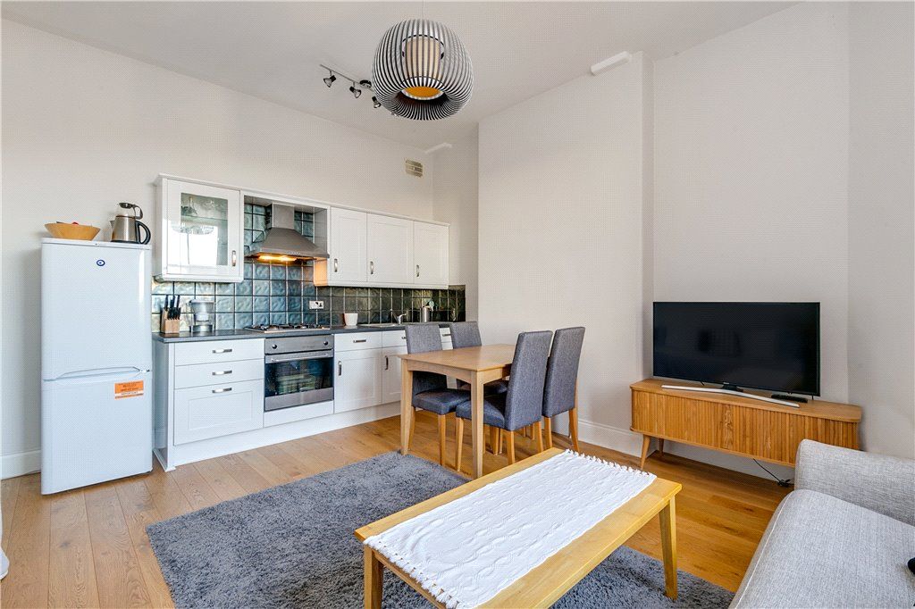 Property photo 3 of 8 Picture No. 16