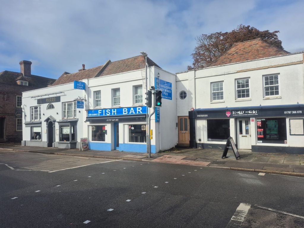 Property photo 1 of 6