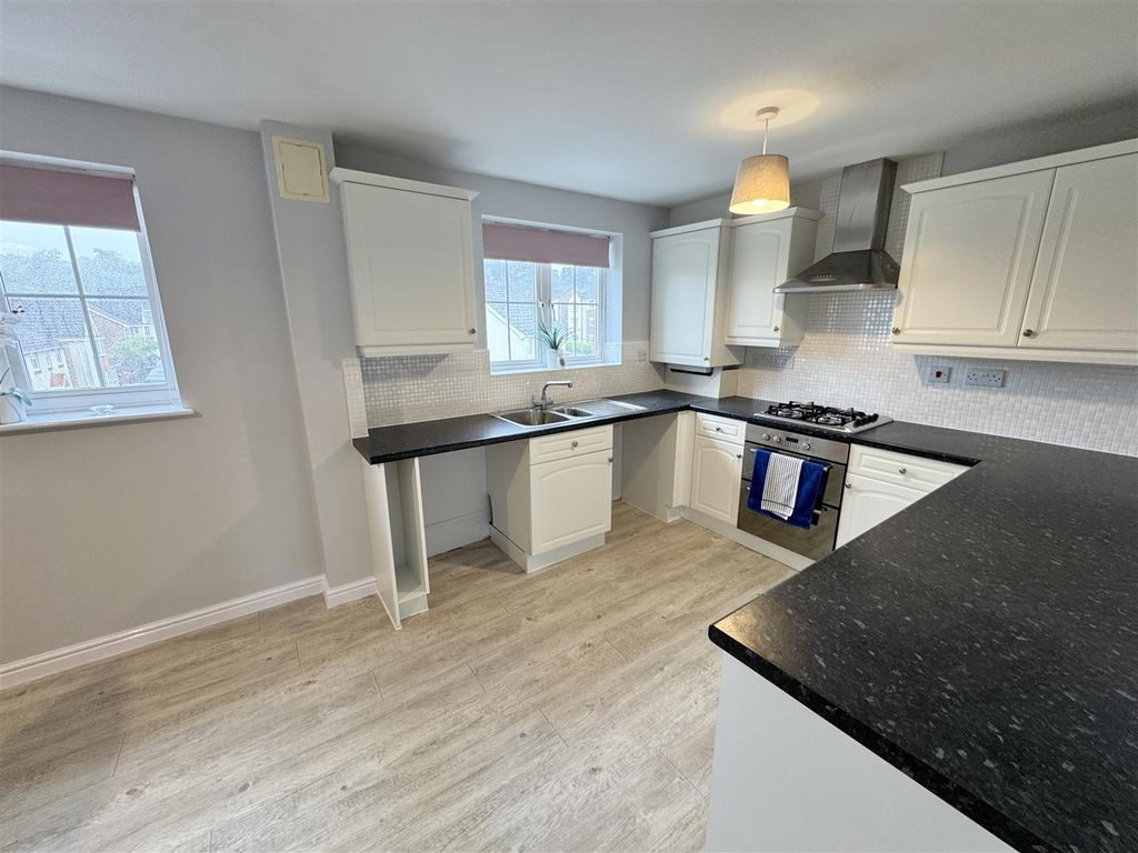 Property photo 1 of 12 Img_2977.Jpg