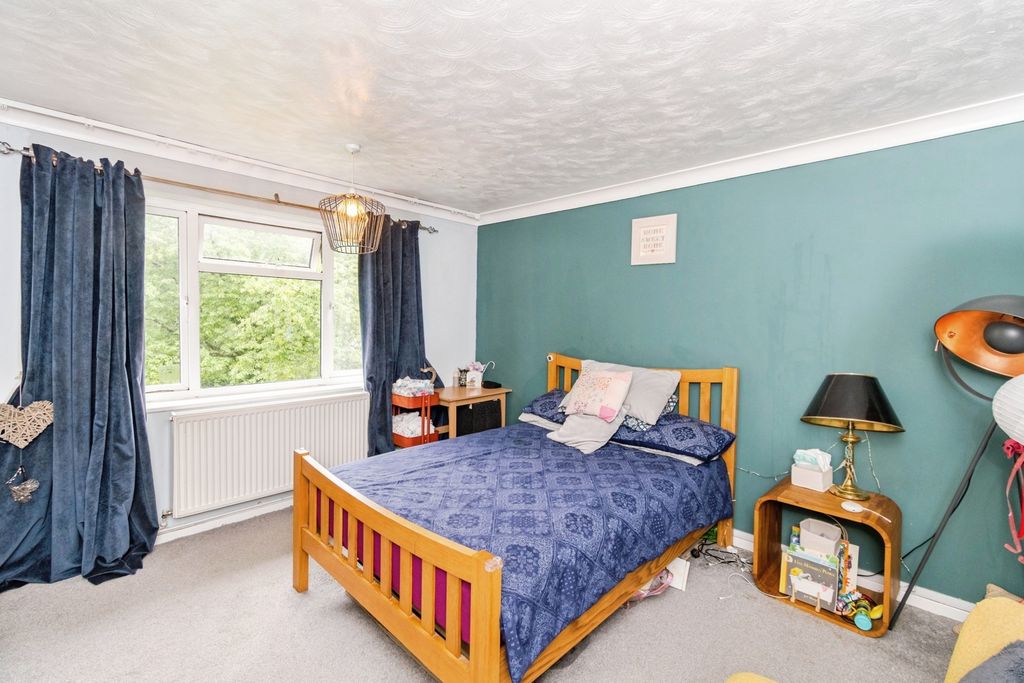 Property photo 3 of 18 Pbox-Img.Jpg
