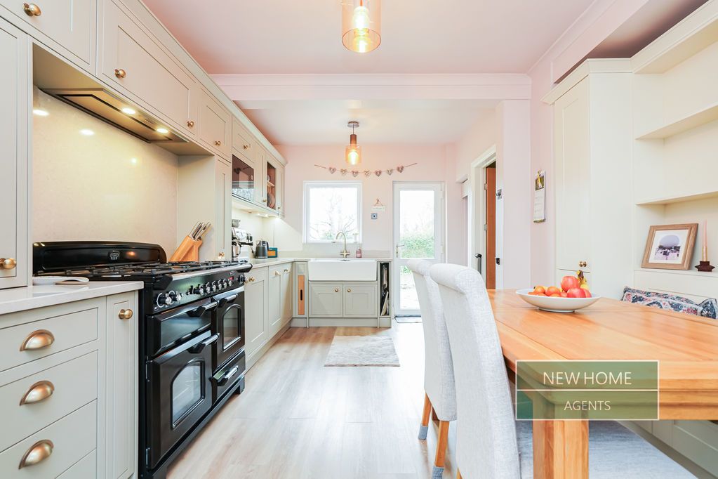 Property photo 2 of 17 Photo 1