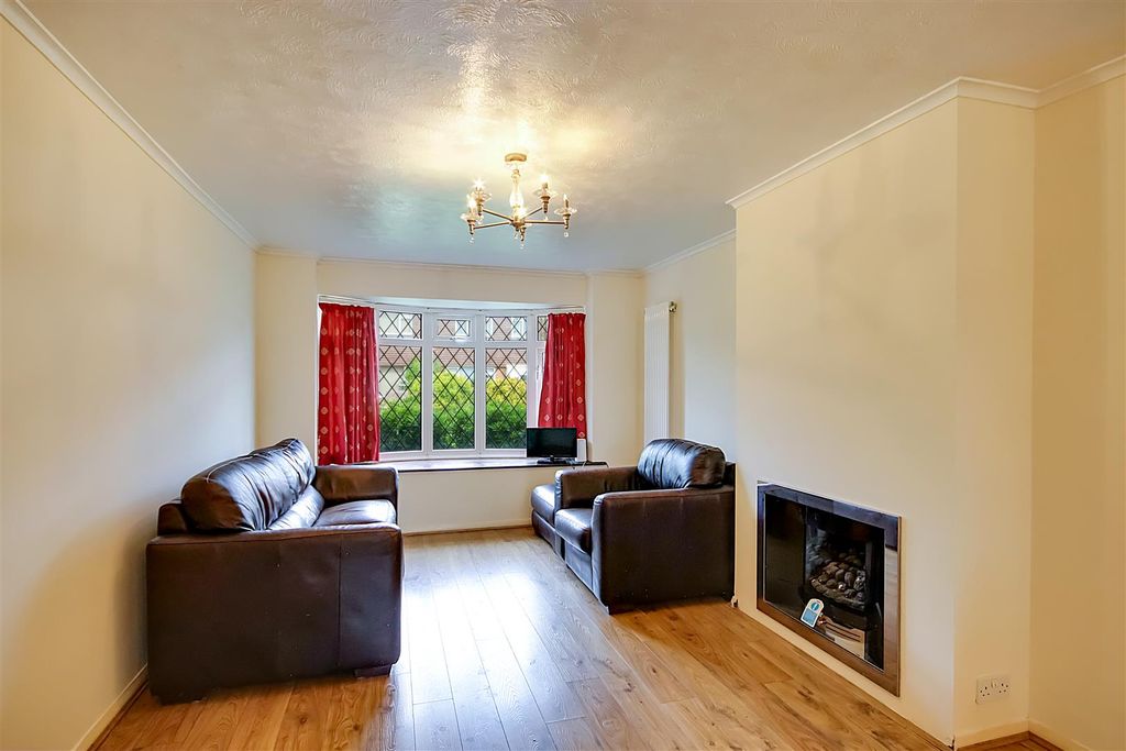 Property photo 2 of 12 Img_2405-Img_2407.Jpg