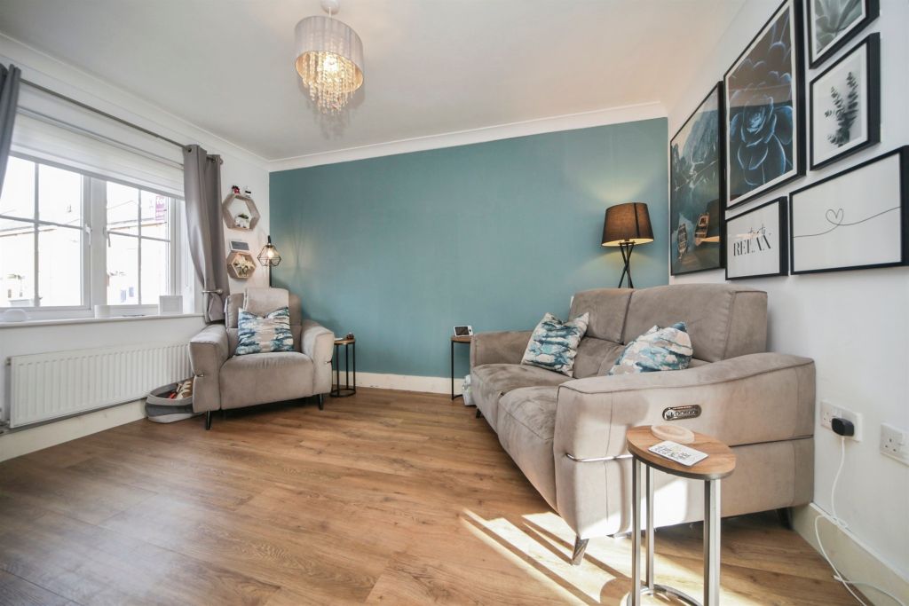 Property photo 3 of 14