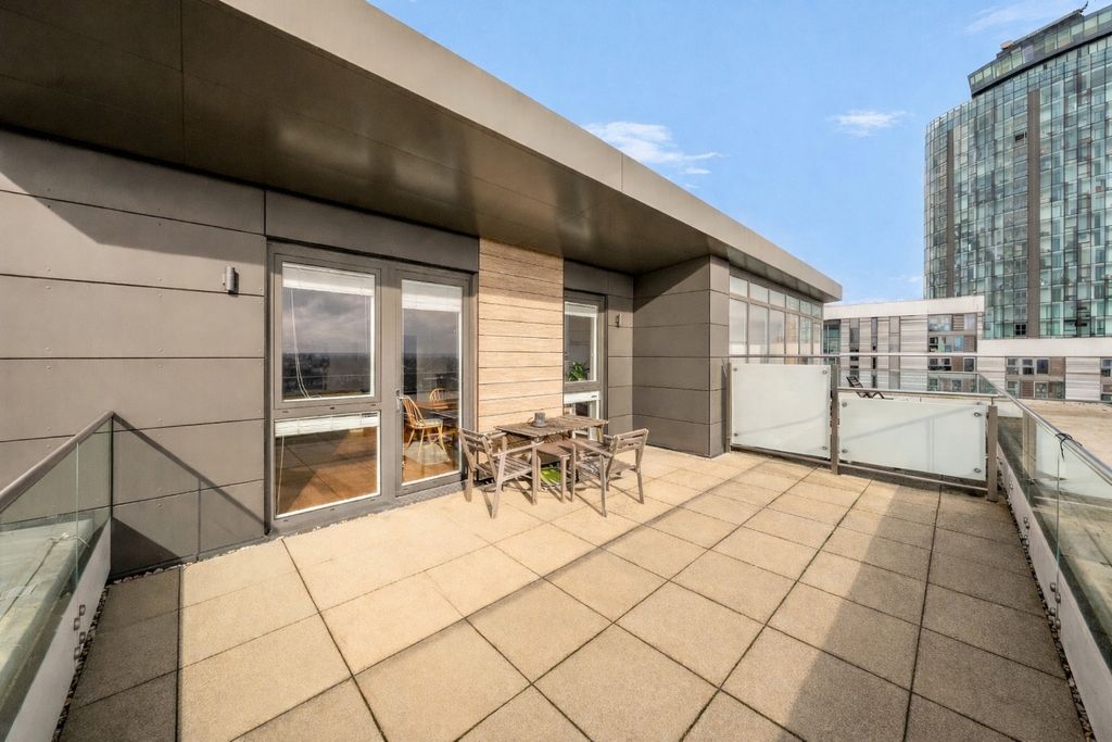 Property photo 1 of 29