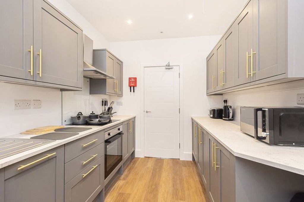 Property photo 3 of 5 Photo 6